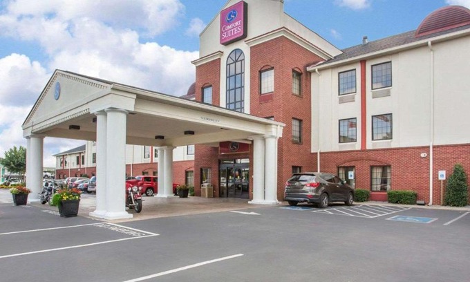Lebanon Hotel | Comfort Suites
