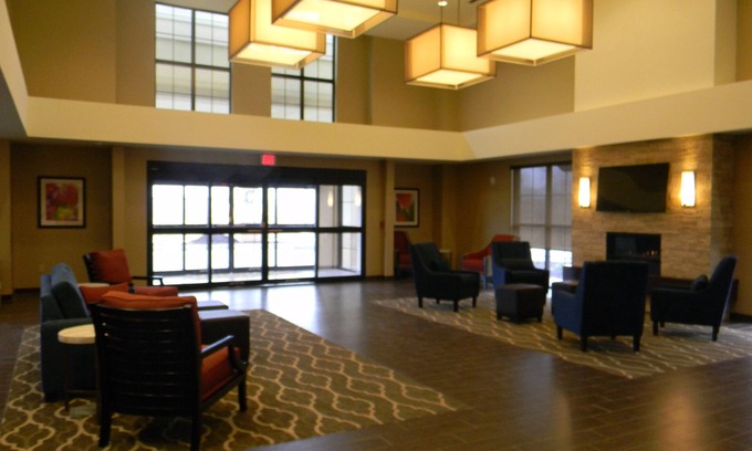 Youngstown Hotel | Comfort Suites Youngstown North