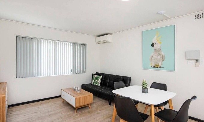 South Perth Apartment | Comfortable 1 Bedroom Apartment in South Perth