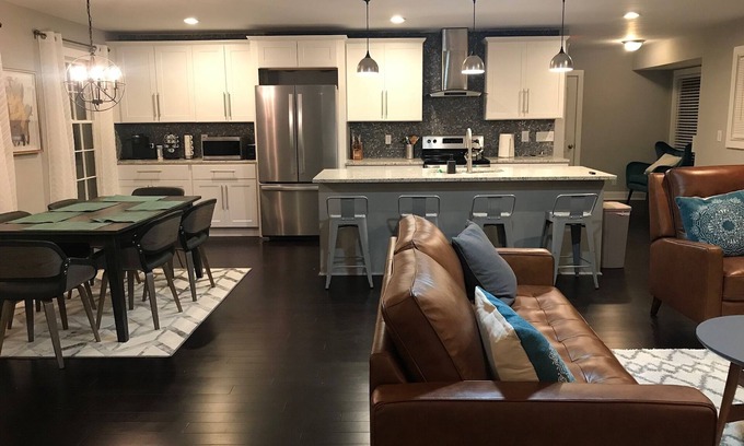 Church Street House | Comfortable 4beds/2.5baths ranch house newly renovated and close to ATL airport