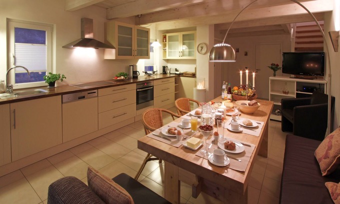 Husum House | Comfortable and very modern furnished townhouse in Husum's city center