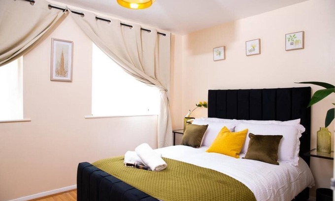 Haselbury Apartment | Comfortable, clean, homely apartment near Tottenham Stadium and local amenities