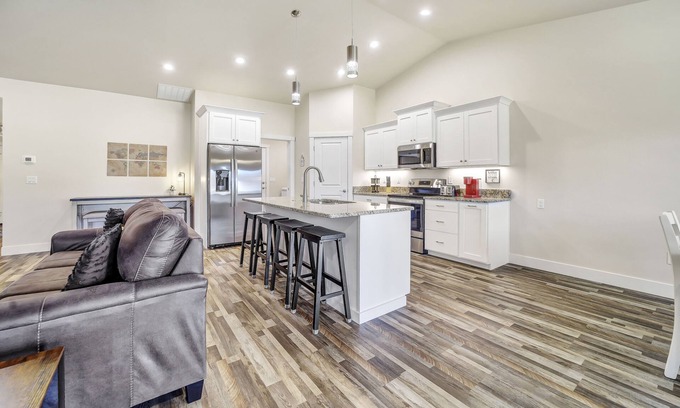 Twin Falls House | Comfortable New Home in Broadmoor Subdivision