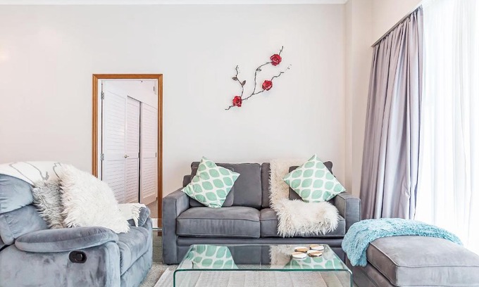 Auckland Central Business District Apartment | Comfortable Princes Wharf 2BR Apartment for up to 6 guests