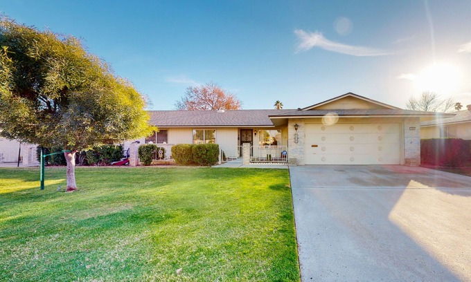 Sun City House | Comfortable stay with a pool, tennis court, and gym access, washer/dryer, & AC