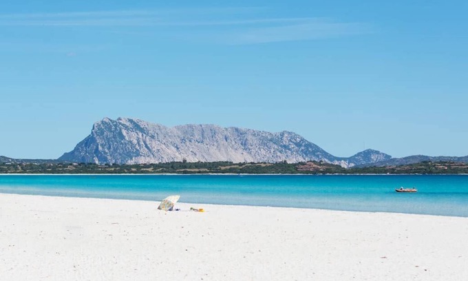 La Caletta Apartment | Comfortable studio apartment 50 meters from the beach