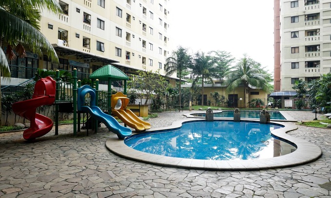 Kebagusan Apartment | Comfortable Studio Room At Kebagusan City Apartment