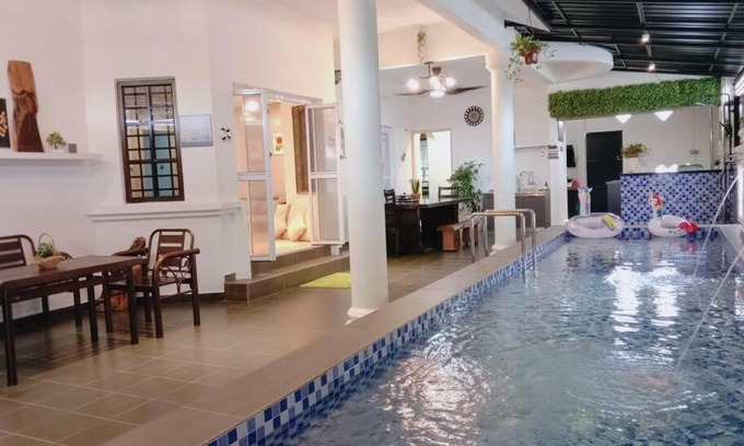Taman Jati House | Comfortable Swimming Pool Homestay Melaka