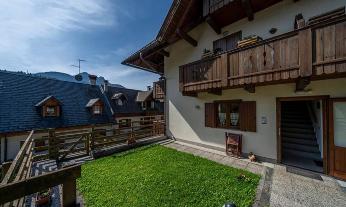 Tarvisio Apartment | Comfortable two-storey apartment for 5 people, located in Tarvisio. The accommodation is equipped with every comfort, including a balcony and a garden.*Availability of a carport reserved for guests*Tarvisio is the strategic point if you want to visit Aus