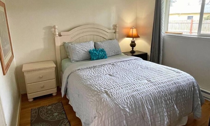 Lakewood Apartment | Comfy 2 Bedroom Apartment #4