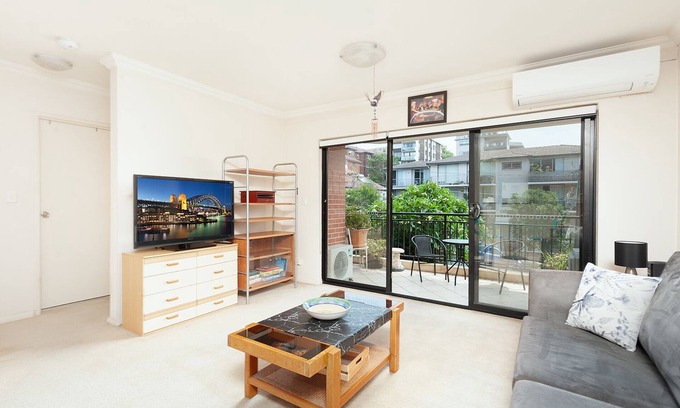 Double Bay Apartment | Comfy Coogee 1 Bedroom Hideaway