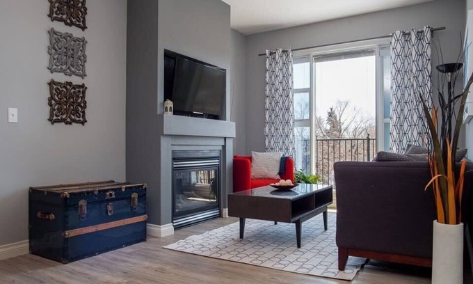 Mission District Apartment | Comfy Home Office Condo w Parking Balcony Coffee