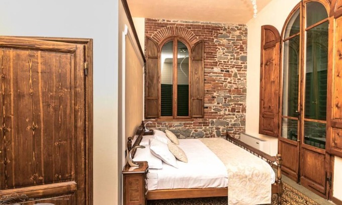 Isolotto Apartment | Comfy portion of property By Villa Il Mosaico