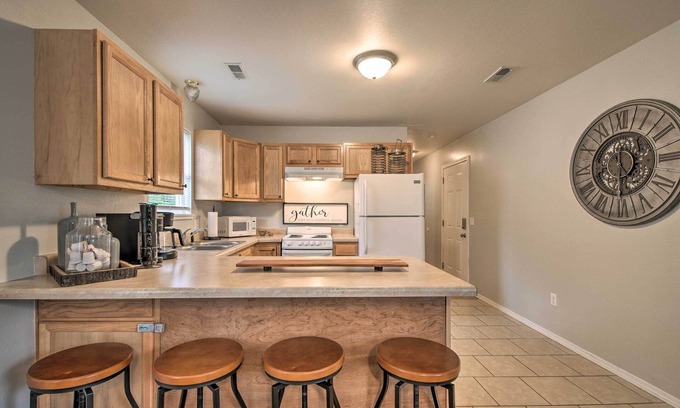 West Plains House | Comfy West Plains Home < 1 Mi to Main Street!