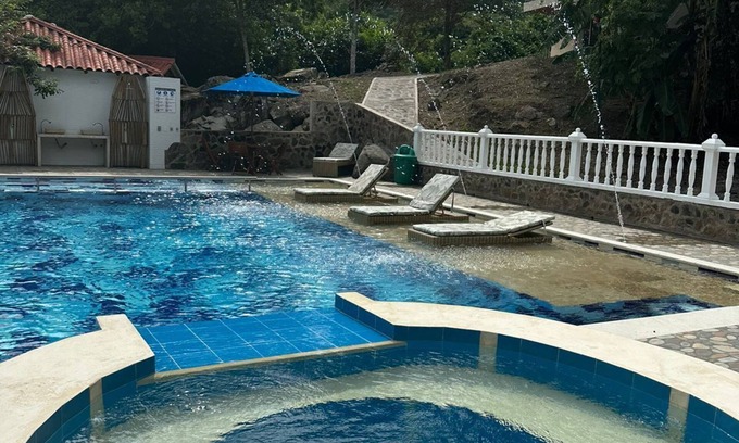 Villeta Hotel | Complejo Turístico Hotel Ganbare