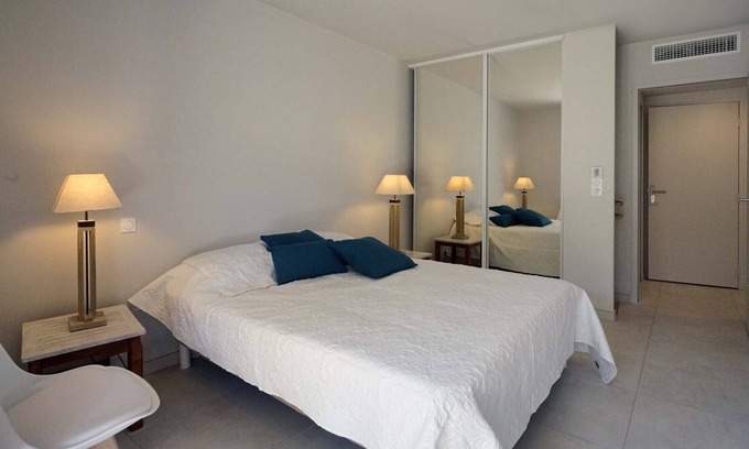 Valescure Apartment | Complete apartment, air-conditioned, fiberglass, swimming pool and garage
