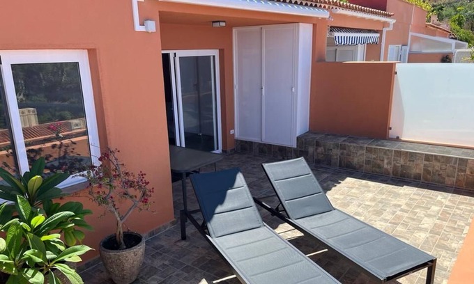 La Quinta House | Completely renovated bungalow with fantastic views