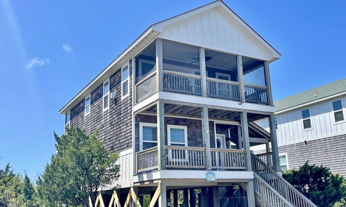 Ocracoke House | Conched Out: Close to Ocracoke's beaches, screened porch, deck views