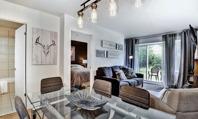 Stoneham Apartment | Condo 006 620 Chemin du Hibou by Les Chalets Alpins