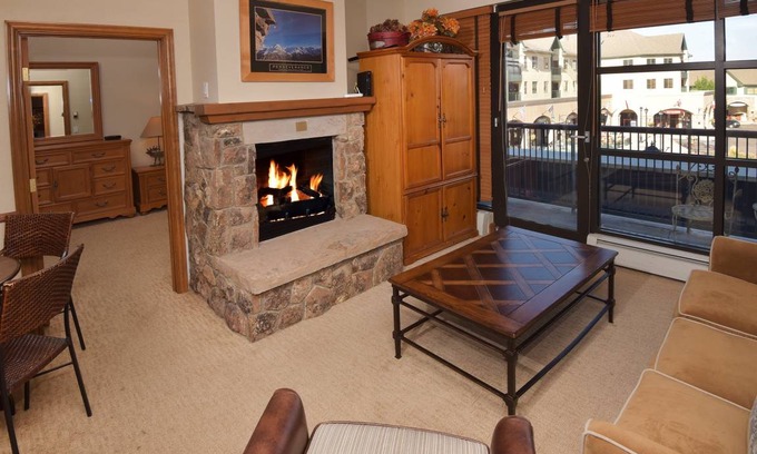 Avon Condo | Condo ∙ 2 bedrooms ∙ 6 guests