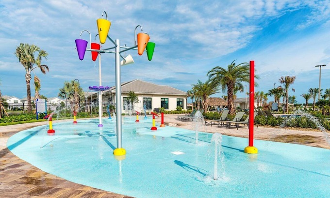 Bahama Bay Hotel | Condo hotel Villa near Disneyworld fit up to 10 people 3 bedroom 2 baths