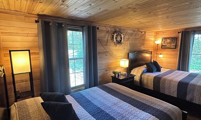 Grand Rivers Condo | Condo Unit ~ Kentucky ~ Barkley Lake ~ near Patti’s Settlement
