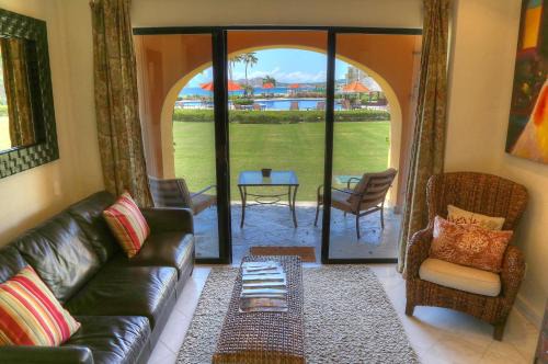 San Jose del Cabo Apartment | Condominios Ballena