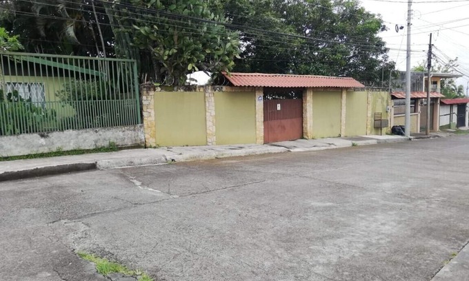 Ciudad Colon House | Confortable Casa De Ensueño + Internet Fibra + Close to Colon Town