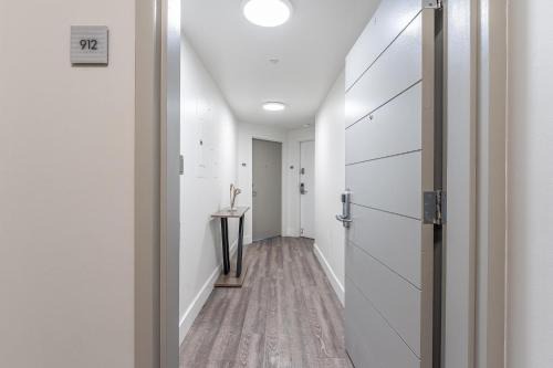 Coconut Grove Apartment | Connected Hotel Arya Studios 2 Beds 2 Baths Kitchen Free 2 Car Parking