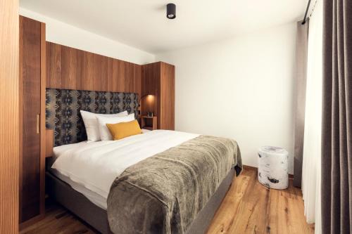 Silvaplana Hotel | Conrad's Mountain Lodge