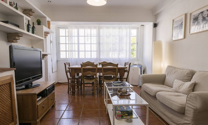 San Roque House | CONSTITUCION 27 - Magnificent apartment near the beach and with free WiFi.