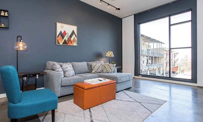 Zilker Condo | Convenient Condo Near Zilker & Barton Springs!