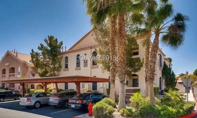 MacDonald Ranch Condo | Convenient location,clean & Charming