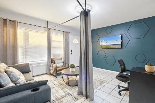 Franklin Park Apartment | Convenient Mid and Extended Stay Near Airport