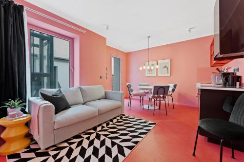 Weissensee Apartment | COOLEST Apartment in Berlin, easy Check-in, CRAZY Style, close to center #5