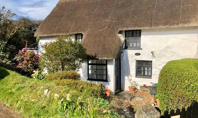 St. Agnes House | Coombe Cottage