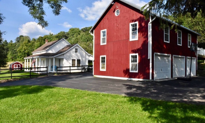 Hartwick Other | Cooperstown Dreams Park and Cooperstown All Star Village Baseball Camp Rentals