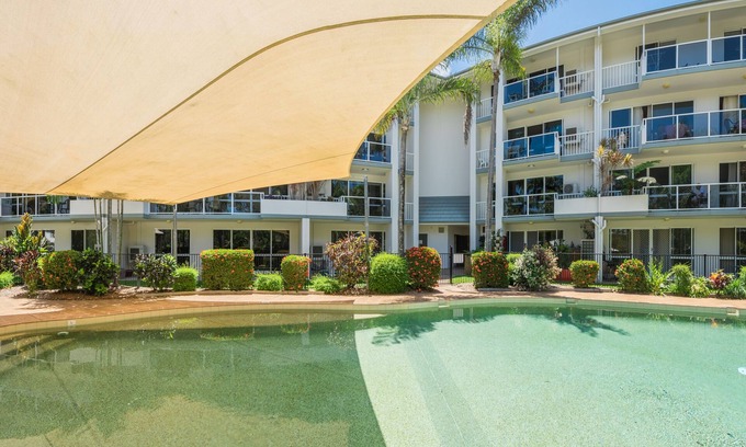 Palm Cove Apartment | Coral Coast Apartments Palm Cove AVC