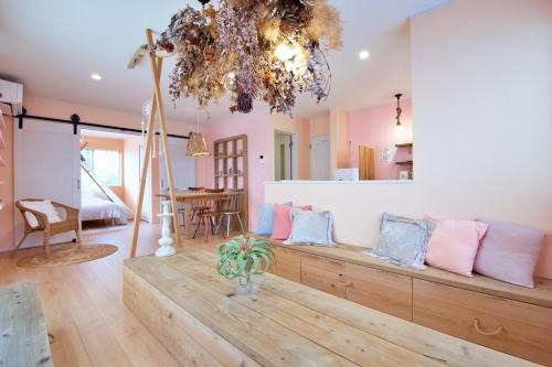 Kin Villa | Coral Suite YAKA