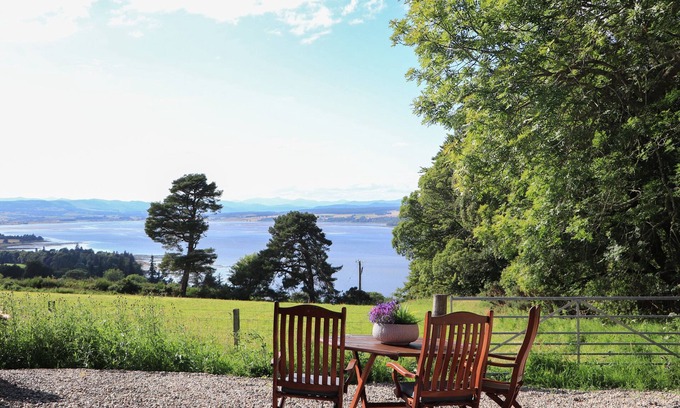 Inverness Cottage | Core-na-bye
