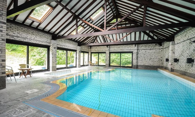 Tawstock House | Corffe House and Holiday Cottages