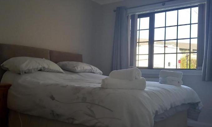 Newton Stewart House | CORSBIE VILLA GUEST HOUSE