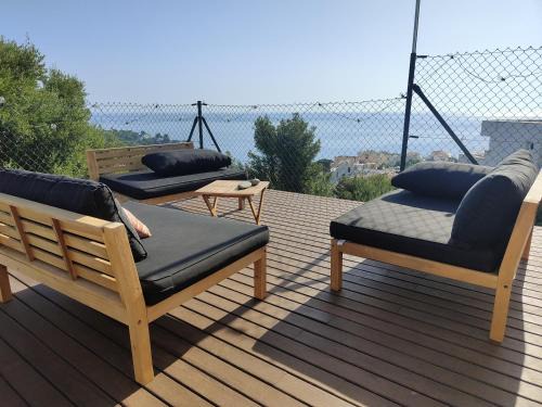 Llanca Apartment | Costa Brava apartment with stunning sea view