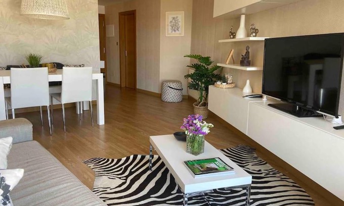 Malpica de Bergantinos Apartment | Costa da Morte apartamento con vistas, garaje y piscina