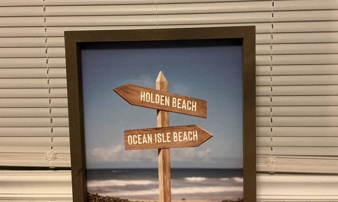 Shallotte House | Costal getaway ! Minutes to the surrounding beaches!