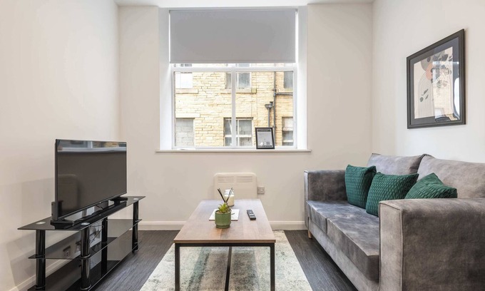 Eastleigh Apartment | Cosy 1 Bedroom Apartment in Bradford