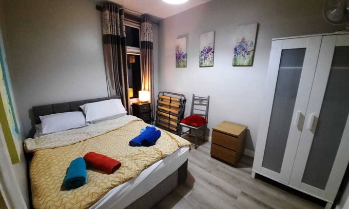 William Morris Apartment | Cosy 2 Bedroom London Apartment - Walthamstow