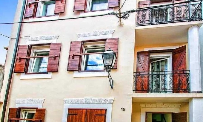 Gospic Apartment | Cosy 2-room apartment just steps away from the beach, shops and restaurants