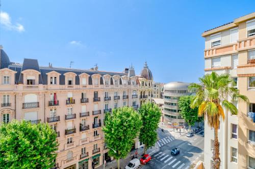 Vernier Apartment | Cosy 2-Room Flat - Nice Ville Train Station - City Center