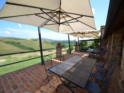 Peccioli House | Cosy agriturismo in Toscana with outdoor swimming pool